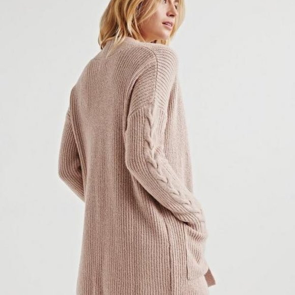 Lucky Brand Sweaters - Lucky Brand Cardigan tan beige New sz M pockets